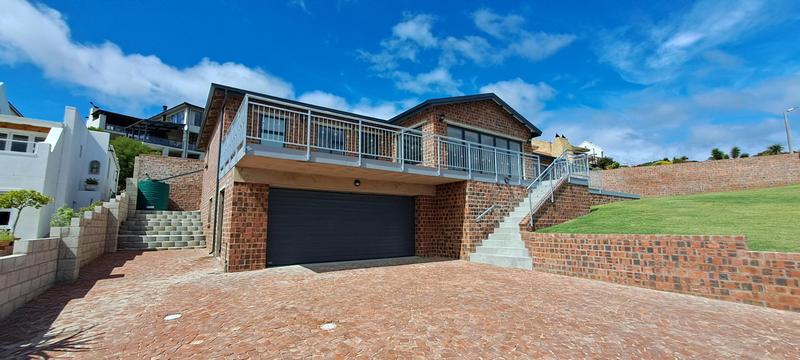 4 Bedroom Property for Sale in Stilbaai Wes Western Cape